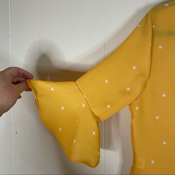 Haute Project Ruffle Sleeve Tie Front Crop Top - Picture 4 of 5